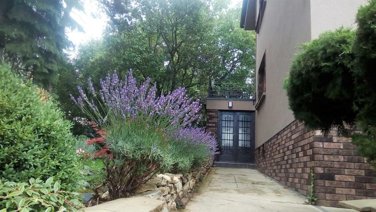 Apartman V Zahrade Praha Troja - Apartment In The Garden Prague Troja Exterior foto